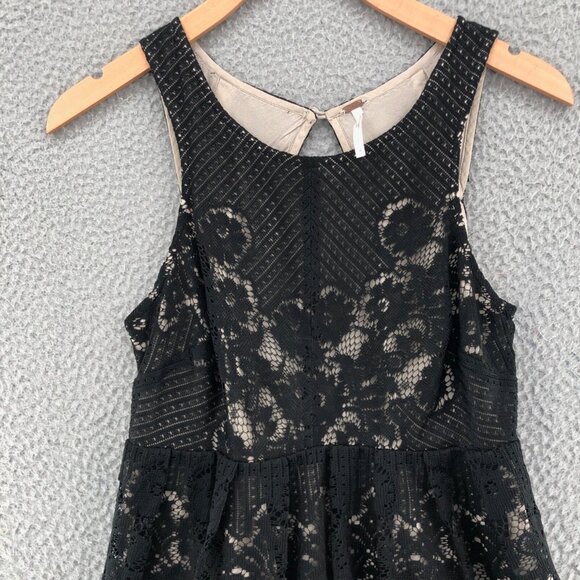 Free People Dress Women 2 Black Mini Fit & Flare Pleated Lace Overlay Sleeveless - Picture 2 of 10